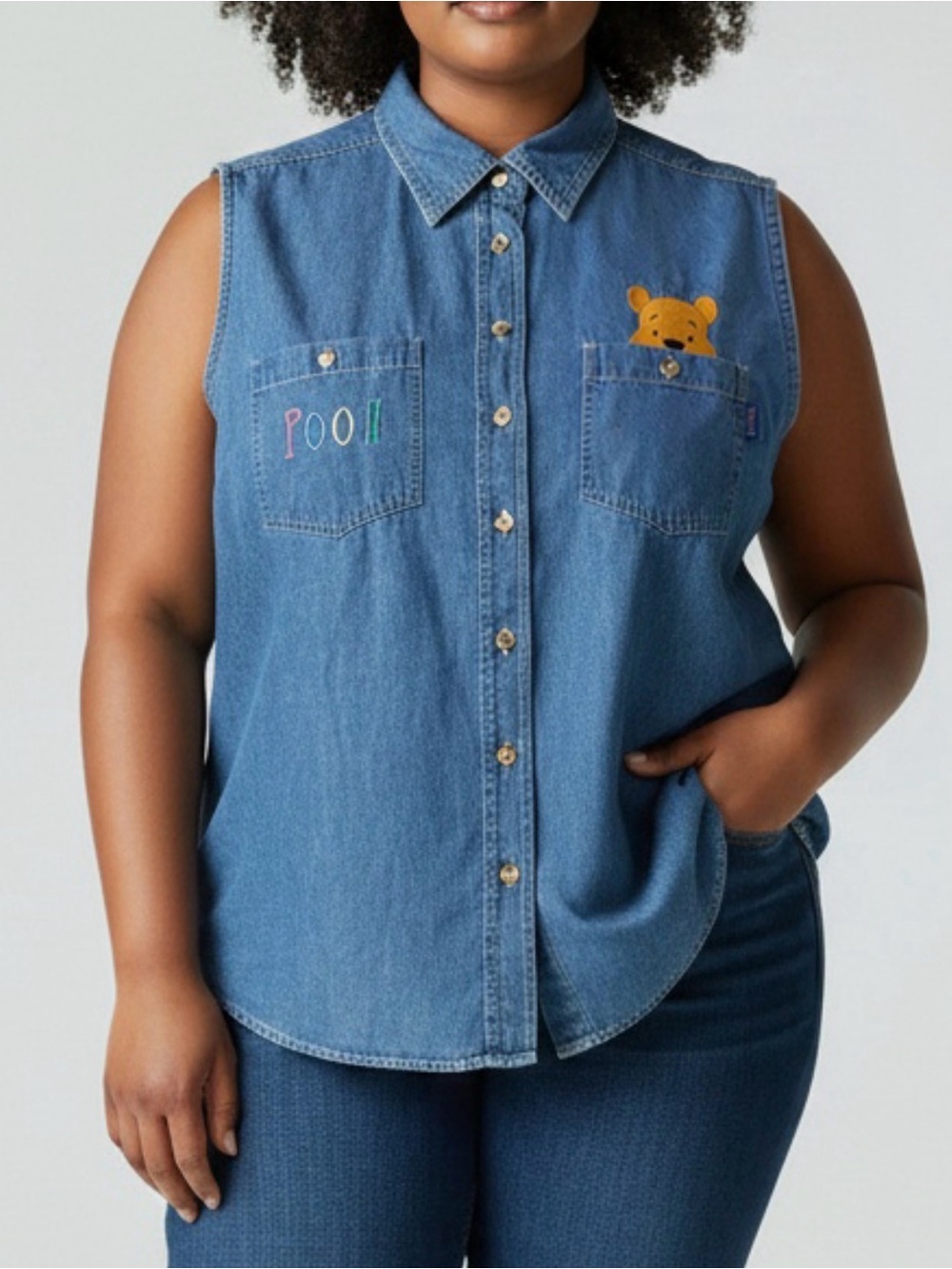 Vintage Disney Winnie the Pooh Embroidered Denim Sleeveless Shirt Size XL